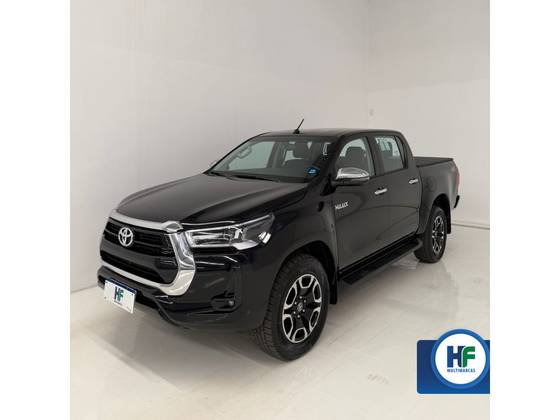 TOYOTA HILUX 2.8 D-4D TURBO DIESEL CD SRV 4X4 AUTOMÁTICO TOYOTA HILUX 2.8 D-4D TURBO DIESEL CD SRV 4X4 AUTOMÁTICO